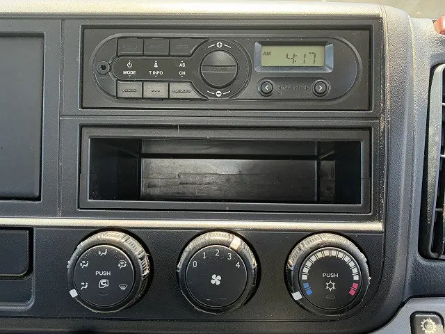 三菱 キャンター TPG-FDA00(4WD)の写真34