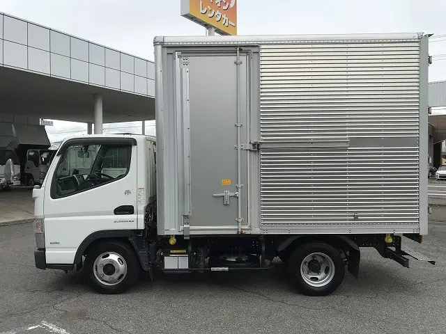 三菱 キャンター TPG-FBA20(2WD)の写真4