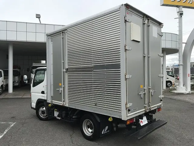 三菱 キャンター TPG-FBA20(2WD)の写真6