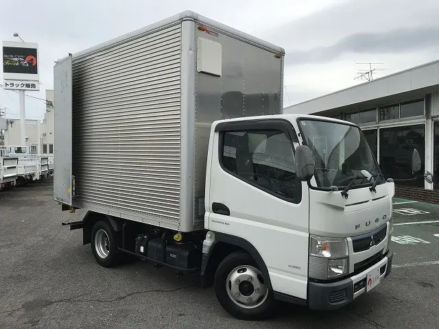 三菱 キャンター TPG-FBA20(2WD)の写真10