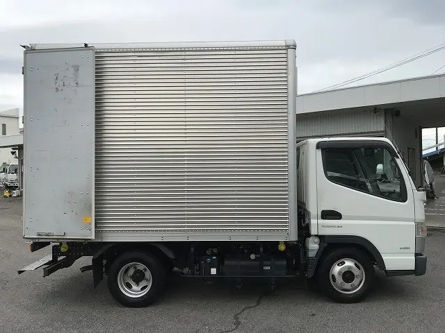 三菱 キャンター TPG-FBA20(2WD)の写真12