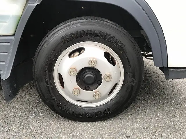 三菱 キャンター TPG-FBA20(2WD)の写真31