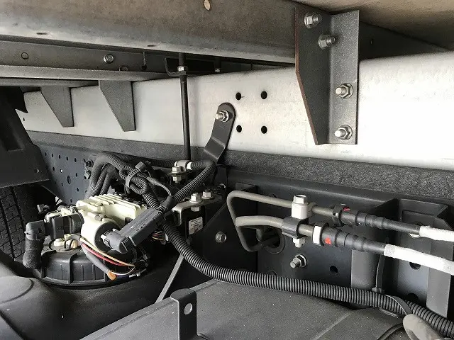 三菱 キャンター TPG-FBA20(2WD)の写真33
