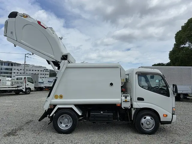 日野 デュトロ TKG-XZU600X(2WD)の写真5