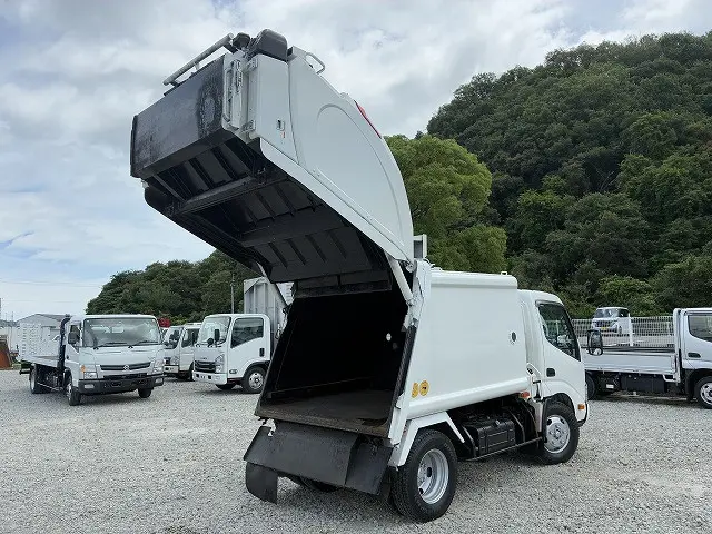 日野 デュトロ TKG-XZU600X(2WD)の写真8