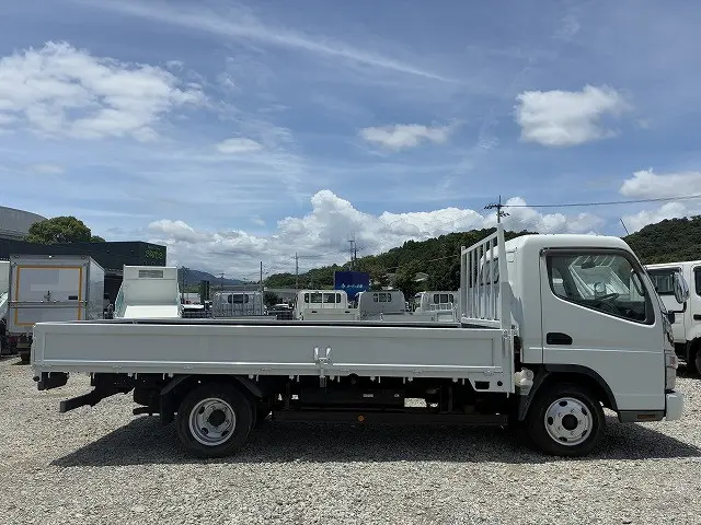 三菱 キャンター BKG-FE82BS(2WD)の写真5