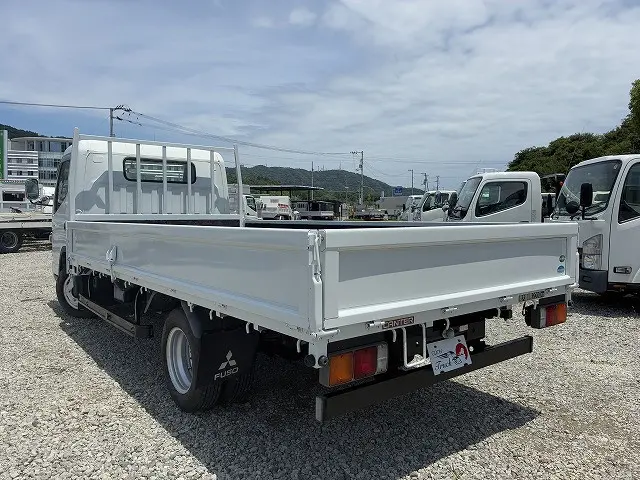 三菱 キャンター BKG-FE82BS(2WD)の写真6