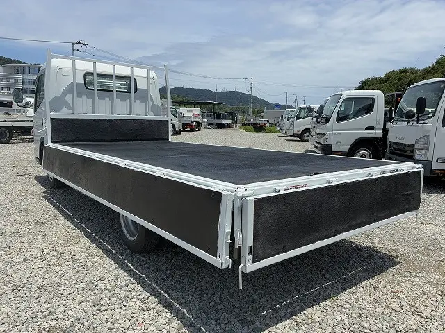 三菱 キャンター BKG-FE82BS(2WD)の写真13