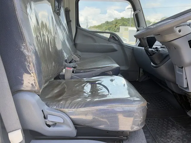 三菱 キャンター BKG-FE82BS(2WD)の写真29