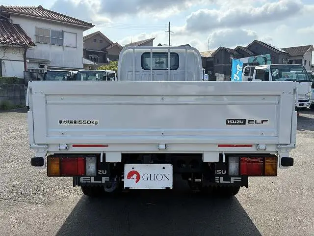 いすゞ エルフ 2RG-NHR88A(2WD)の写真7
