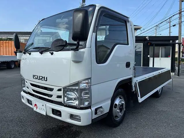 いすゞ エルフ 2RG-NHR88A(2WD)の写真9