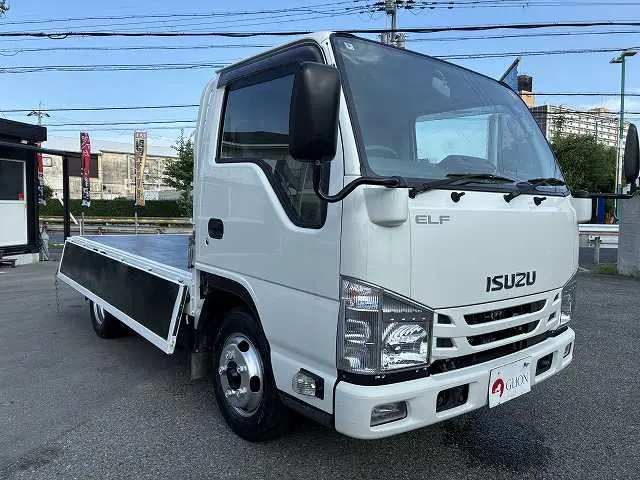 いすゞ エルフ 2RG-NHR88A(2WD)の写真10