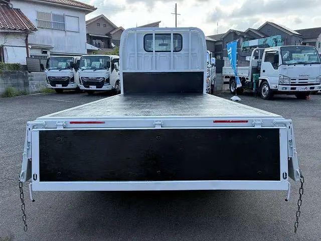 いすゞ エルフ 2RG-NHR88A(2WD)の写真14