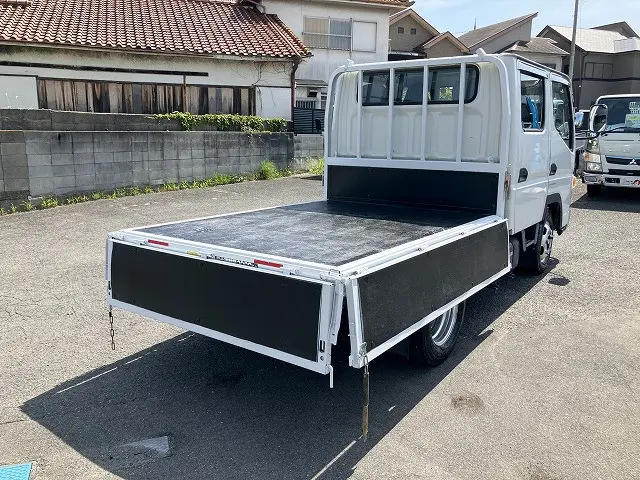 三菱 キャンター TPG-FBA20(2WD)の写真15