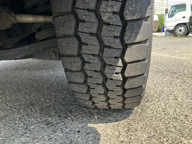 三菱 キャンター TPG-FBA20(2WD)の写真18