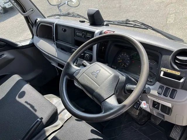 三菱 キャンター TPG-FBA20(2WD)の写真31