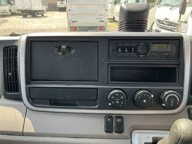 三菱 キャンター TPG-FBA20(2WD)の写真36