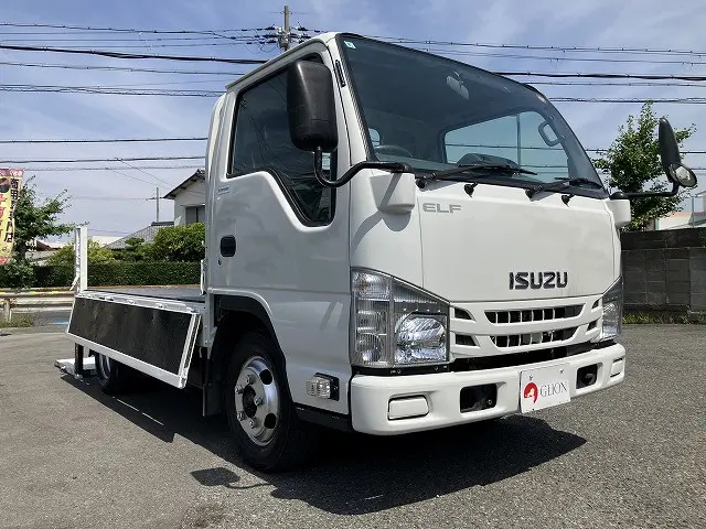 いすゞ エルフ 2RG-NJR88A(2WD)の写真10