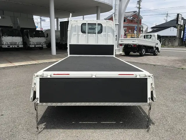 いすゞ エルフ 2RG-NJR88A(2WD)の写真12