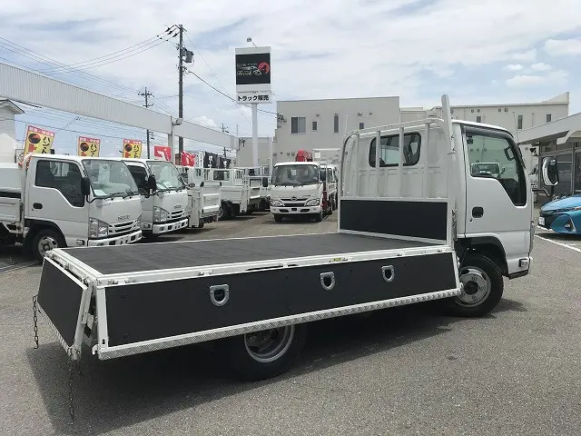 いすゞ エルフ 2RG-NJR88A(2WD)の写真13