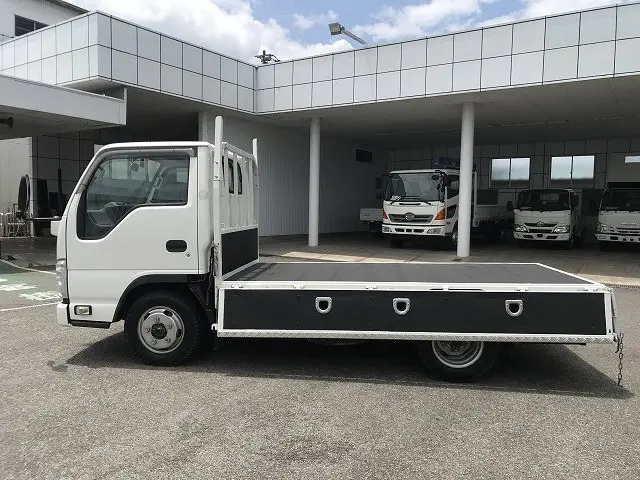 いすゞ エルフ 2RG-NJR88A(2WD)の写真14
