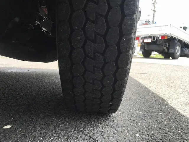 いすゞ エルフ 2RG-NJR88A(2WD)の写真45