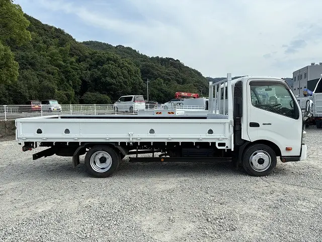 日野 デュトロ TKG-XZC710M(2WD)の写真5