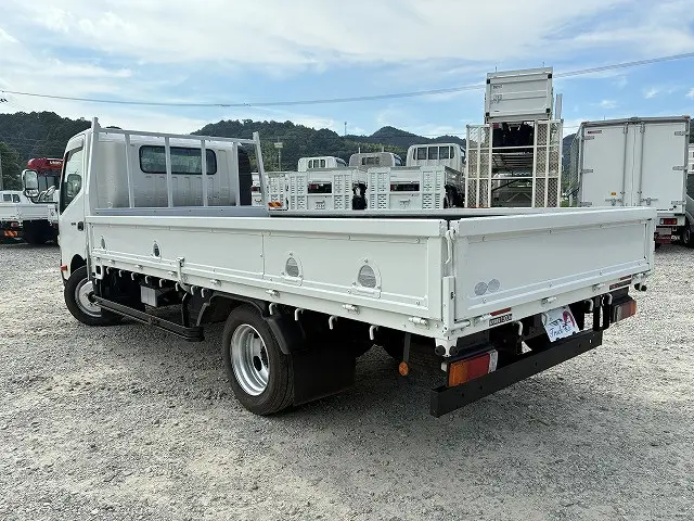 日野 デュトロ TKG-XZC710M(2WD)の写真6