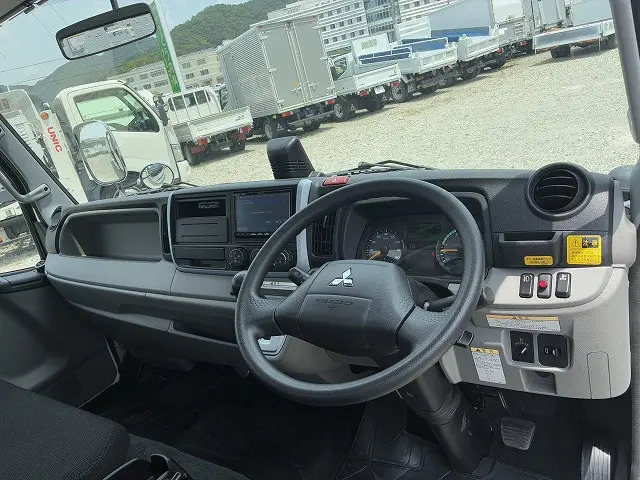 三菱 キャンター 2PG-FEB80(2WD)の写真36