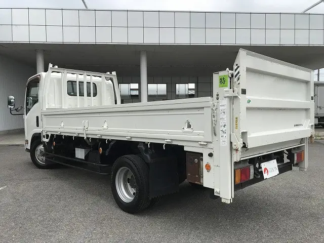 いすゞ エルフ SKG-NMR85AN(2WD)の写真6