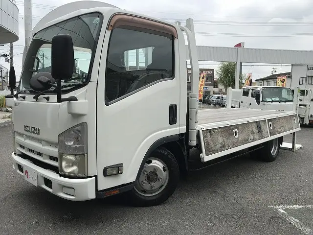 いすゞ エルフ SKG-NMR85AN(2WD)の写真9