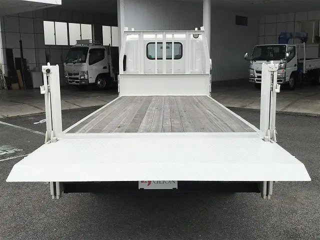 いすゞ エルフ SKG-NMR85AN(2WD)の写真16