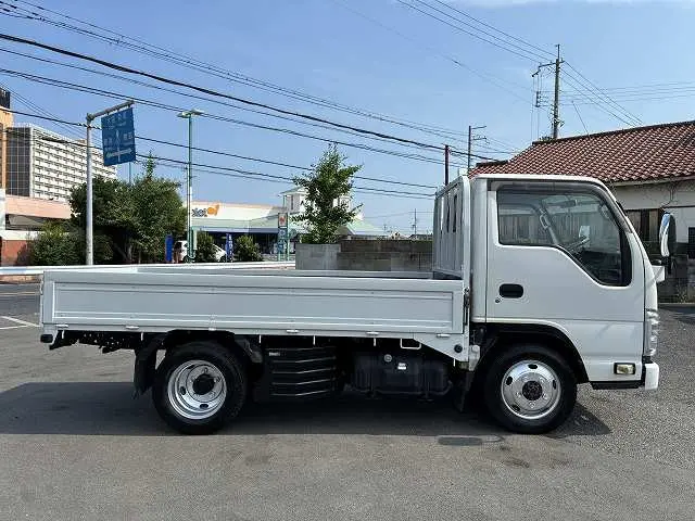 いすゞ エルフ TRG-NJS85A(4WD)の写真5