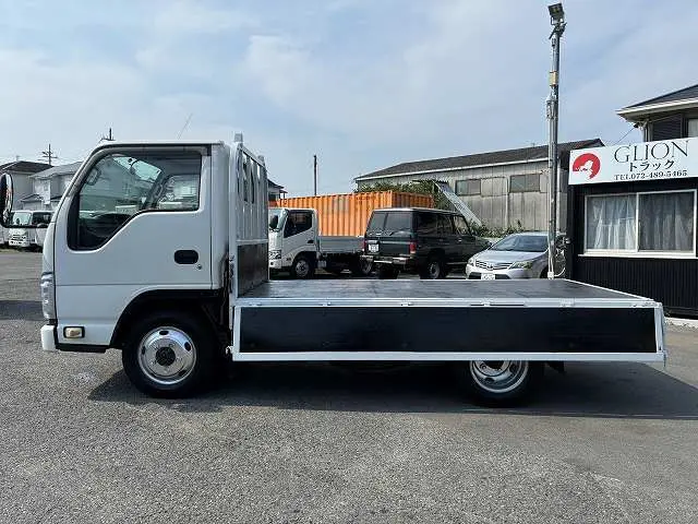 いすゞ エルフ TRG-NJS85A(4WD)の写真11