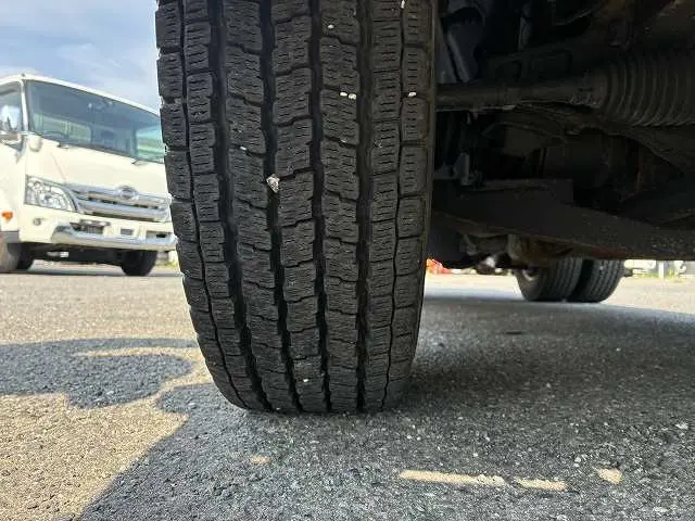いすゞ エルフ TRG-NJS85A(4WD)の写真33
