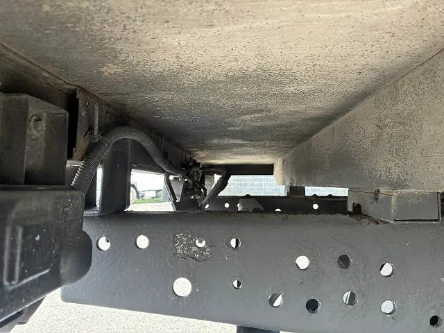 いすゞ エルフ TRG-NJS85A(4WD)の写真46