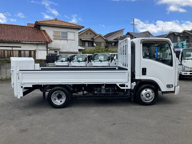 いすゞ エルフ TRG-NPR85AR(2WD)の写真5