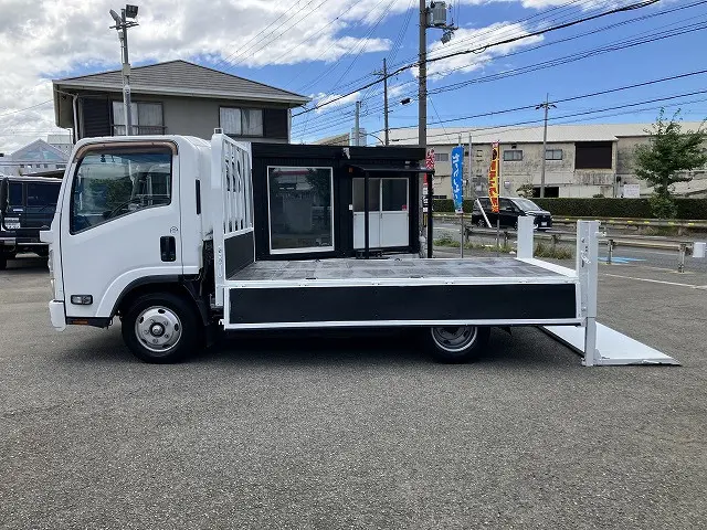 いすゞ エルフ TRG-NPR85AR(2WD)の写真11
