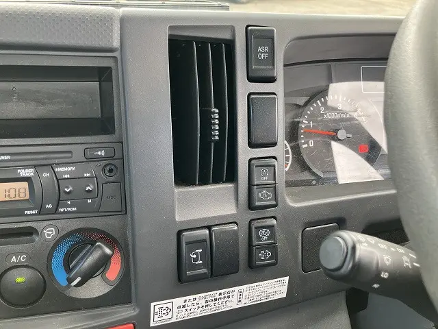いすゞ エルフ TRG-NPR85AR(2WD)の写真30