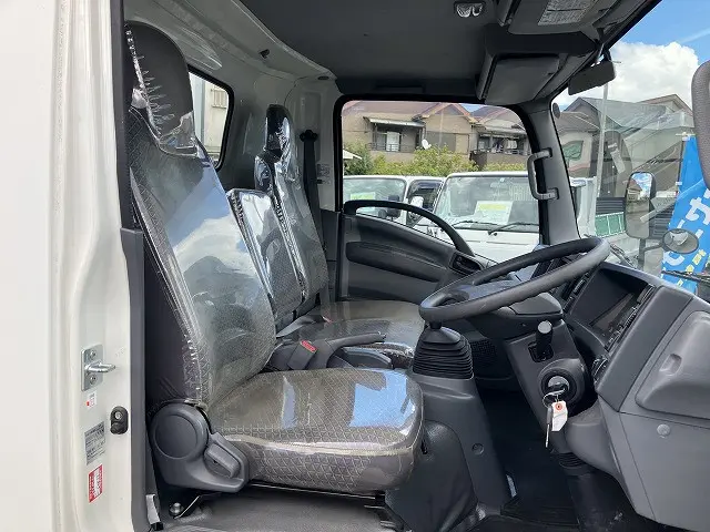 いすゞ エルフ TRG-NPR85AR(2WD)の写真37