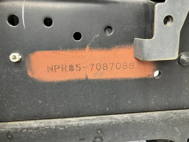 いすゞ エルフ TRG-NPR85AR(2WD)の写真47