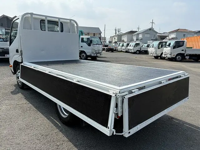 日野 デュトロ TKG-XZU605M(2WD)の写真13