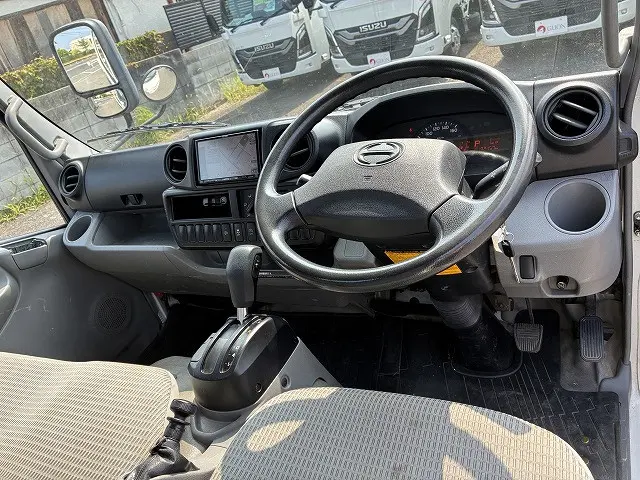 日野 デュトロ TKG-XZU605M(2WD)の写真33