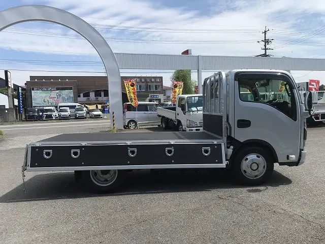 いすゞ エルフ 2TG-NKR88AF(2WD)の写真15