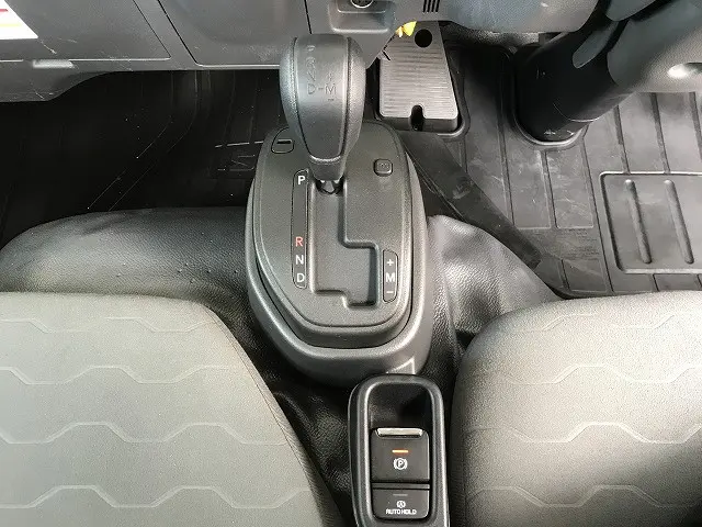 いすゞ エルフ 2TG-NKR88AF(2WD)の写真26