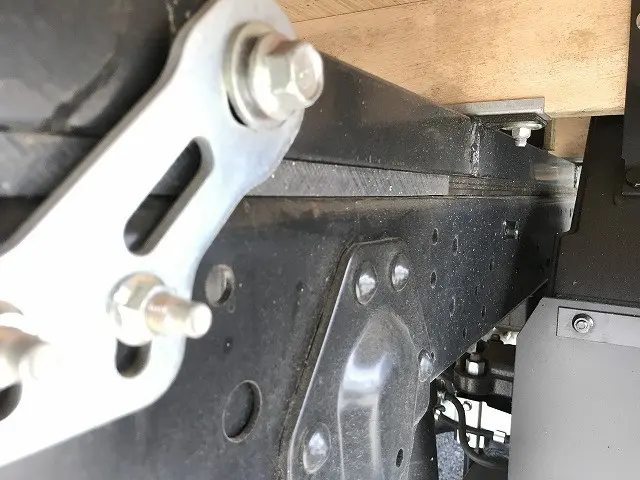 いすゞ エルフ 2TG-NKR88AF(2WD)の写真39