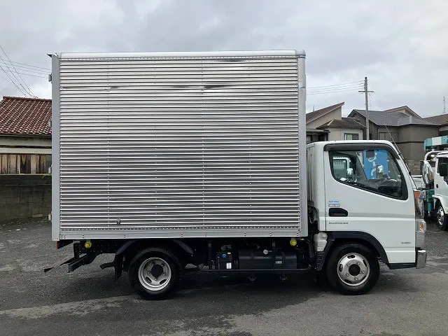 三菱 キャンター TPG-FBA20(2WD)の写真5