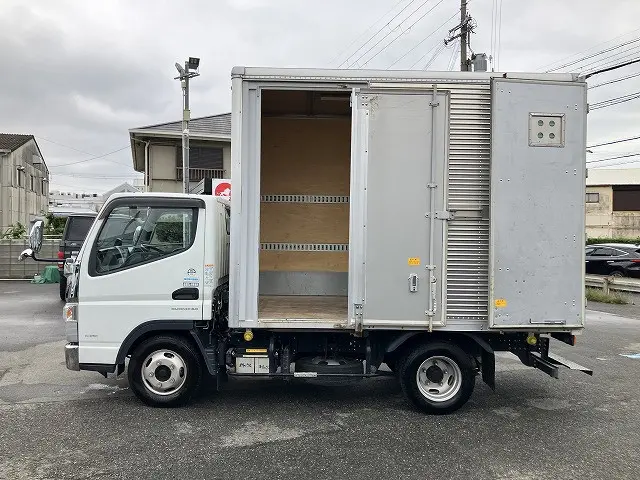 三菱 キャンター TPG-FBA20(2WD)の写真11