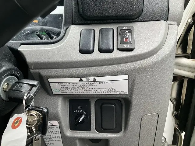 三菱 キャンター TPG-FBA20(2WD)の写真36