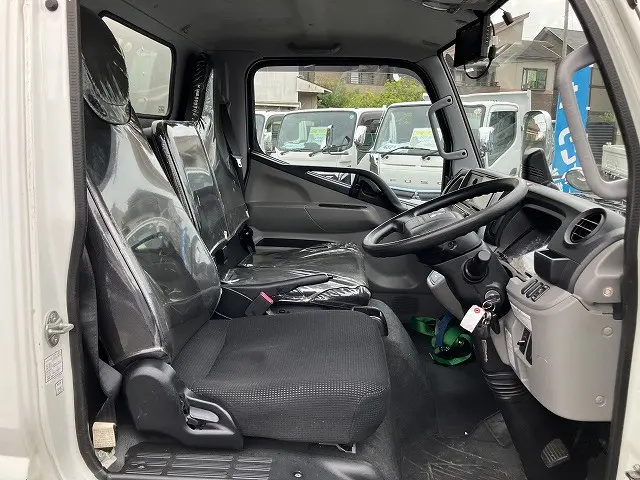 三菱 キャンター TPG-FBA20(2WD)の写真44